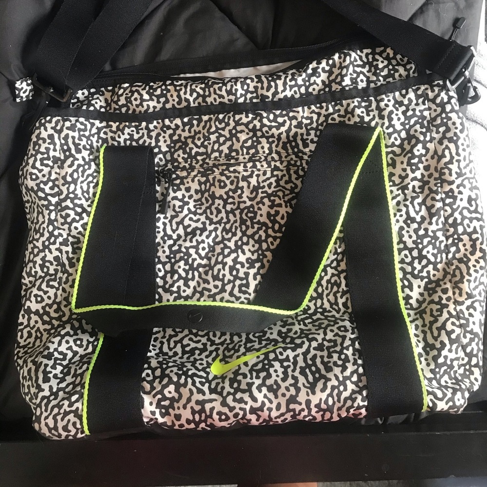 Nike duffle bag